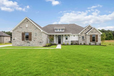 Tarkington Quick move-in home, 400 Barton Place Drive