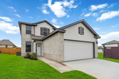 Willis Quick move-in home, 11749 Whirlaway Drive